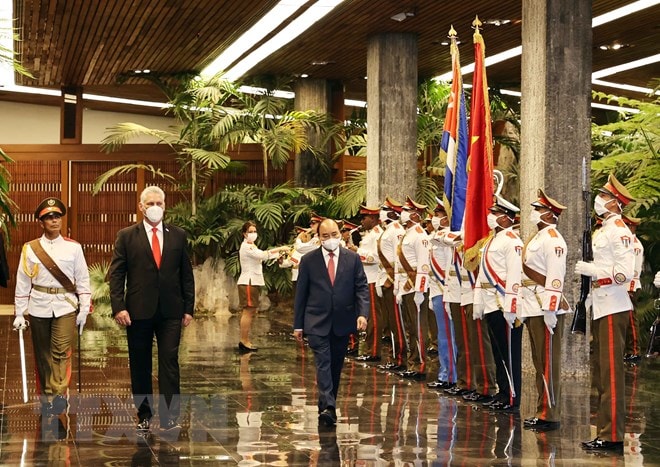 chu tich cuba chu tri le don hoi dam voi chu tich nuoc nguyen xuan phuc hinh 2