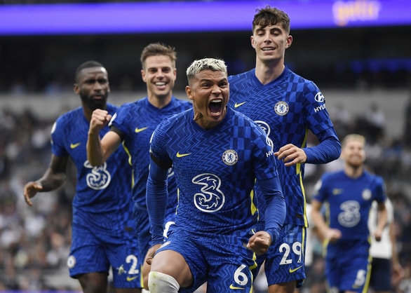 danh bai tottenham 3 0 chelsea len ngoi dau bang premier league hinh 1