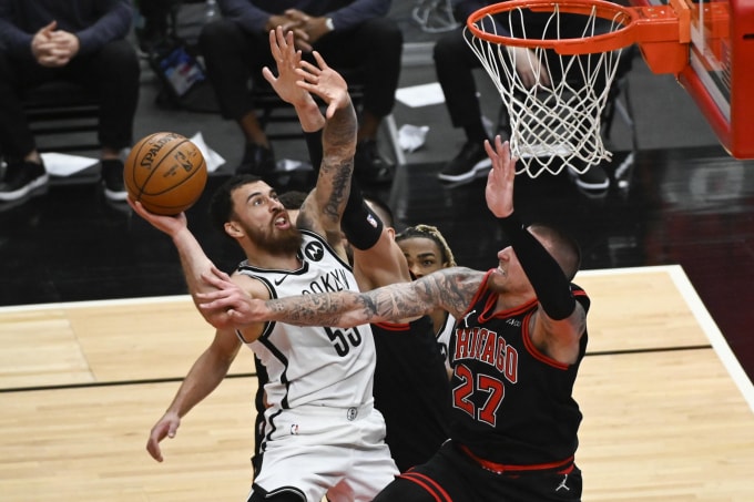 het hop dong voi clb bong ro brooklyn nets tai nba mike james tro lai euroleague hinh 2