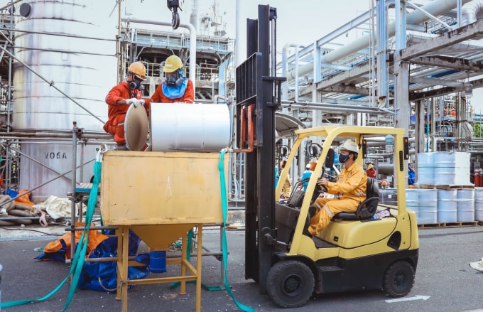 fitch ratings duy tri muc xep hang tin dung doc lap cua petrovietnam o muc bb hinh 1