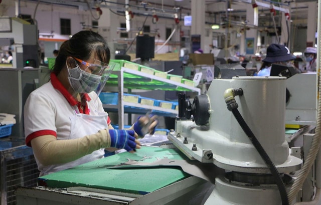 lo von ngoai roi di can lam gi de giu chan doanh nghiep fdi hinh 1