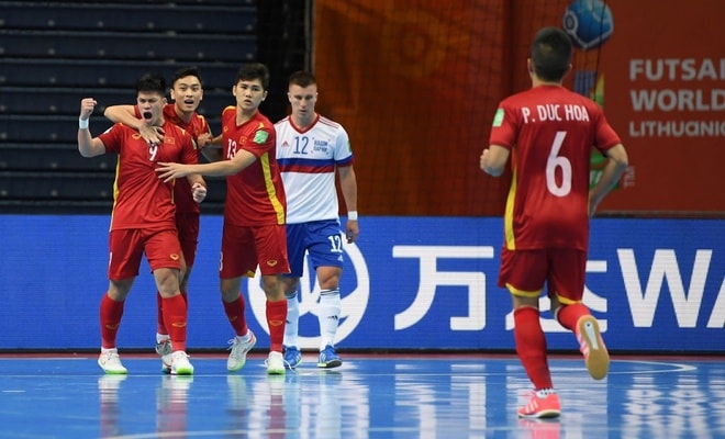 tuyen futsal viet nam thua 2 3 nga o vong 1 8 world cup hinh 2
