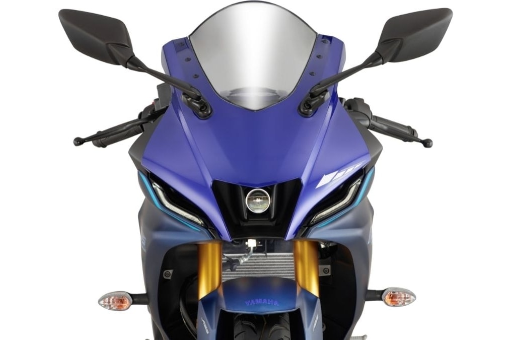 yamaha r15 v4 the he thu 4 ra mat bo sung ban dac biet r15m hinh 3