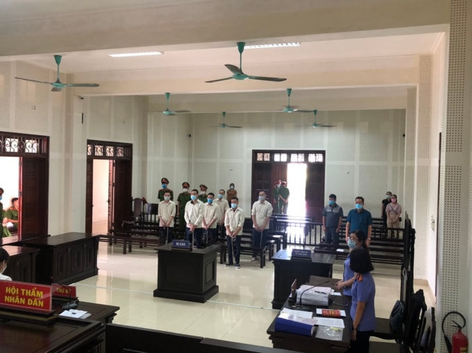 52 nam tu giam cho 8 bi cao ve toi tham o tai san hinh 1