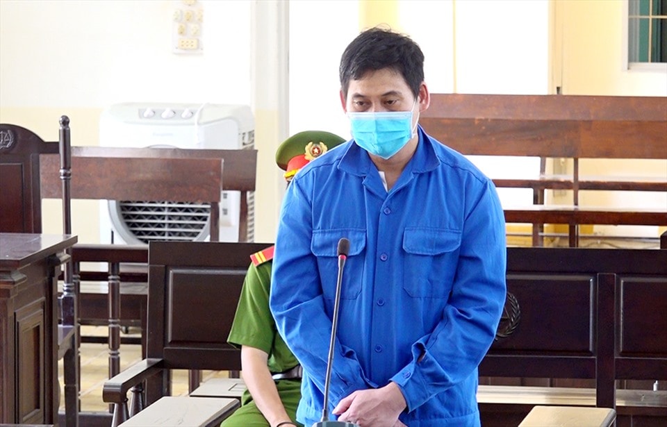 an giang bi tuyen phat 18 thang tu vi dua nguoi nhap canh trai phep giua mua dich hinh 1