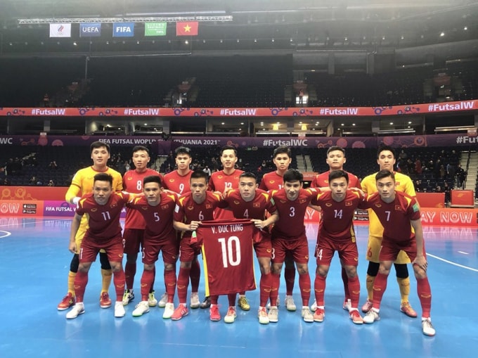 fifa afc khen ngoi tuyen futsal viet nam sau tran dau voi tuyen nga hinh 1