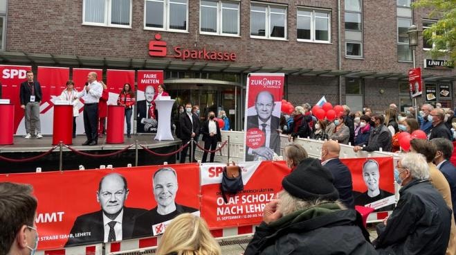 olaf scholz ung vien dang spd tran day tu tin ke nhiem thu tuong merkel hinh 2