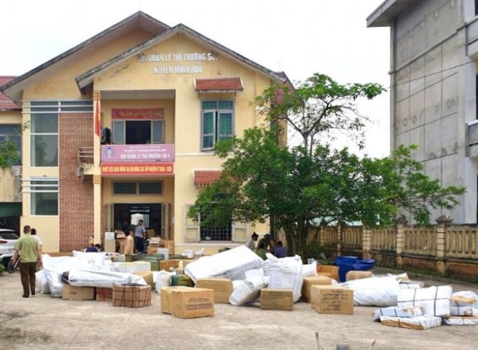 dung nhieu chau cay hoa giay de nguy trang nhieu san pham hang hoa lau hinh 2