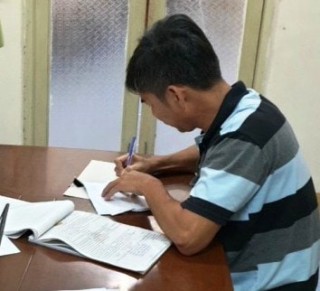 dung nhieu chau cay hoa giay de nguy trang nhieu san pham hang hoa lau hinh 3