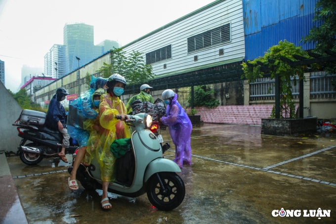 ha noi don cong dan cach ly du 21 ngay tai ky tuc xa dai hoc fpt ve noi cu tru hinh 12