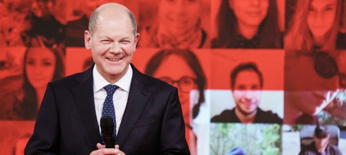 olaf scholz ung vien dang spd tran day tu tin ke nhiem thu tuong merkel hinh 1