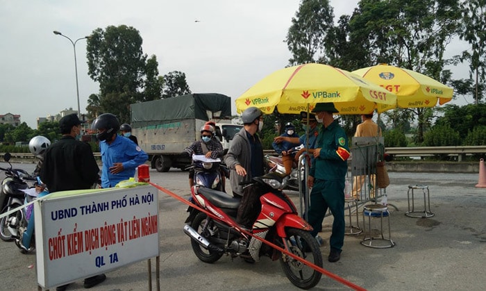 ha noi trong 24 gio gan 26000 luot nguoi qua chot kiem soat dich covid 19 hinh 1
