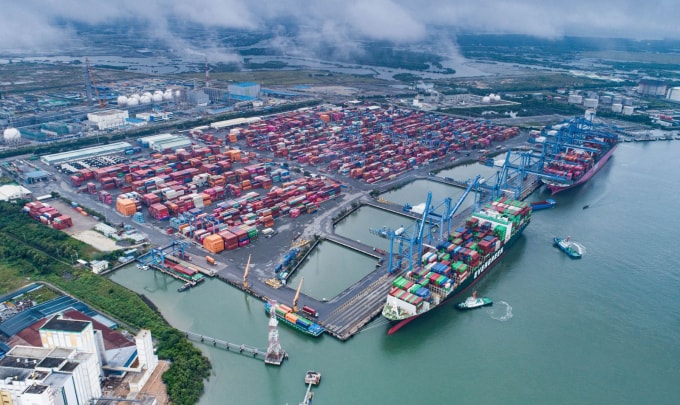 san luong hang hoa thong qua cang bien dat hon 535 trieu tan qua 9 thang hinh 1