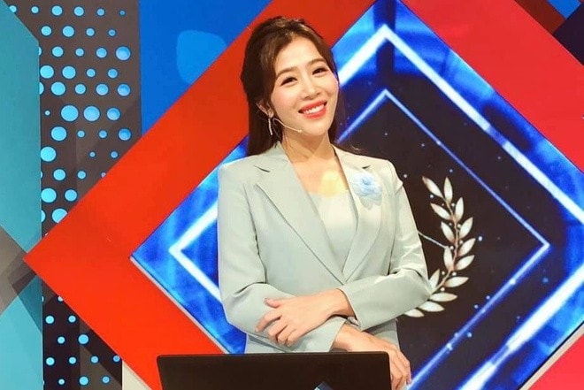 mc diep chi len tieng ve ly do dung dan duong len dinh olympia hinh 1