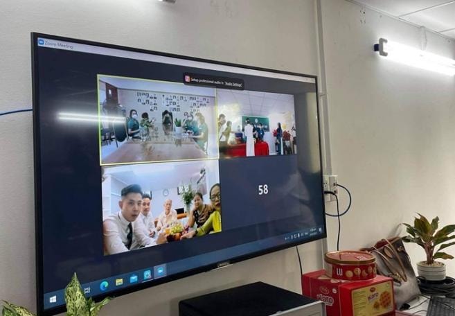 xuc dong dam cuoi online cua nu dieu duong tai bv da chien tphcm va chu re o ha noi hinh 2