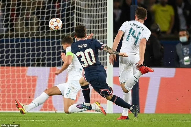 sieu pham cua messi duoc vinh danh ban thang dep nhat tuan o champions league hinh 1