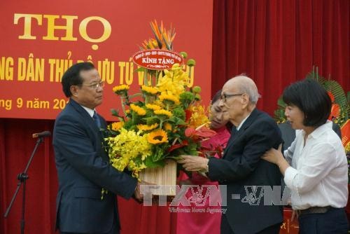 giao su vu khieu mot hien tai song dong hinh 2