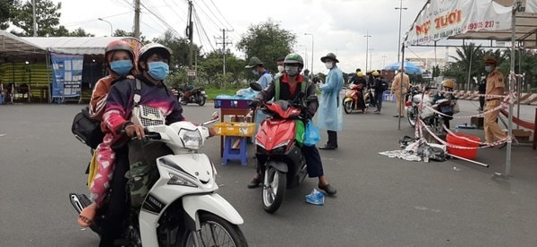 4 nhom doi tuong duoc di chuyen den tp hcm va nguoc lai hinh 1
