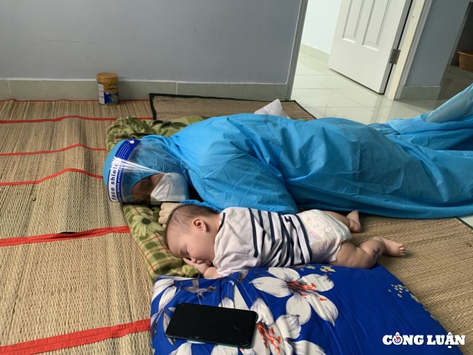 7 nguoi trong gia dinh thoat f0 hai anh em tro thanh bao mau tai benh vien da chien hinh 4