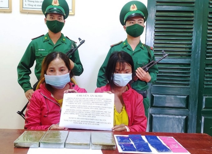 son la pha thanh cong chuyen an bat 2 doi tuong thu giu 4 banh heroin 1600 vien ma tuy hinh 1