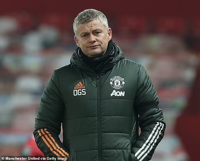 co dong vien doi sa thai hlv solskjaer vi loai ronaldo khoi doi hinh xuat phat hinh 1