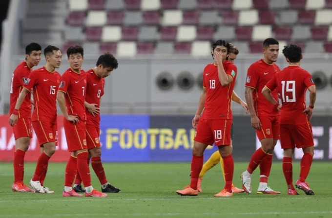 fan trung quoc noi gian khi doi nha bi choi kham truoc ngay dau viet nam hinh 1