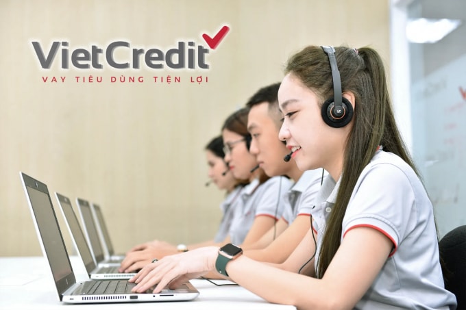 vietcredit ho tro thao go kho khan cho khach hang vuot qua mua dich hinh 1