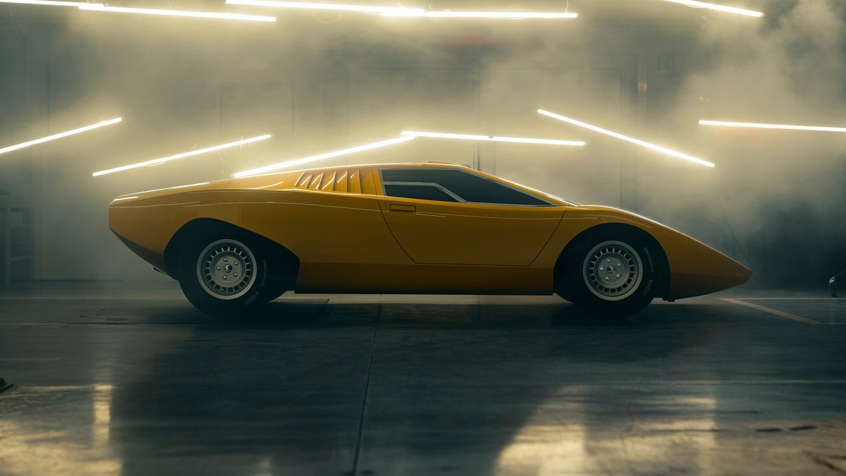 sieu xe lamborghini countach lp 500 nguyen ban duoc hoi sinh hinh 6