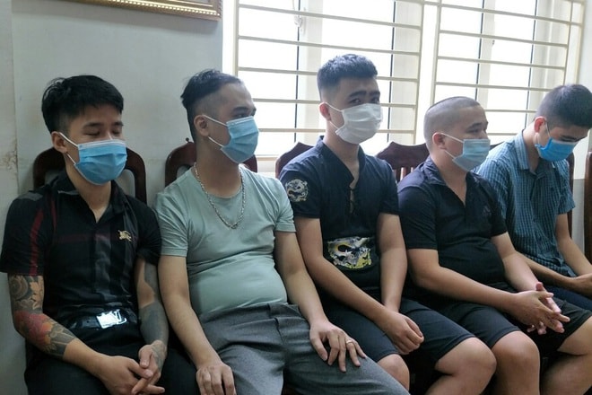 he lo thu doan tinh vi cua duong day danh bac khung cac mat xich xai toan xe hop hang sang hinh 1
