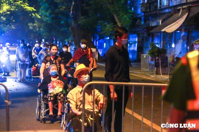 o dich benh vien viet duc co ban duoc khong che lay ra cong dong khong lon hinh 1
