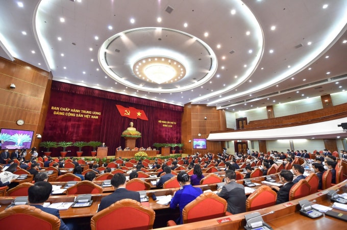 bo chinh tri cho y kien doi voi quy dinh ve nhung dieu dang vien khong duoc lam hinh 1