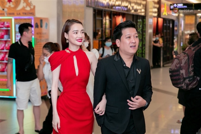 buc xuc truoc tin don truong giang tham gia choi do den quan ly len tieng hinh 3
