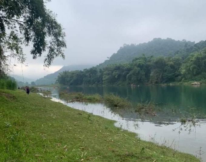 ha giang lat thuyen trong dem 4 hoc sinh mat tich hinh 1