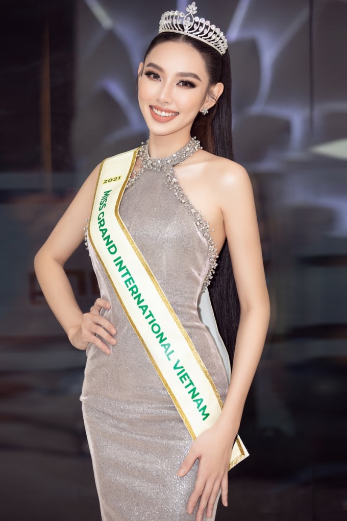 thuy tien he lo thiet ke dam da hoi cho ban ket miss grand international 2021 hinh 1
