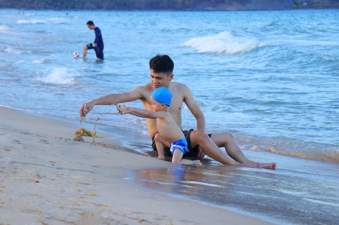 crystal bay de nghi thi diem du lich an toan thong qua cac chuyen bay thue chuyen hinh 4