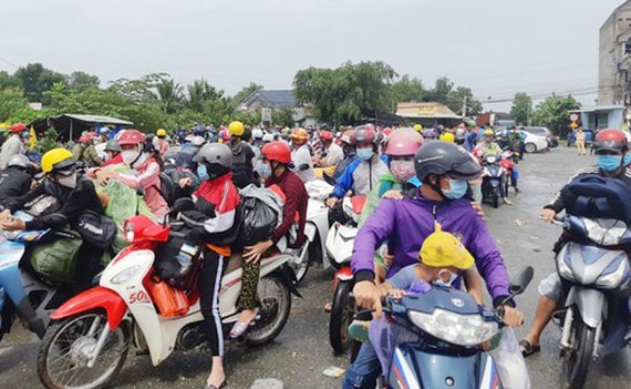 dam bao nguoi dan co nhu cau ve que duoc dua don an toan chu dao hinh 1
