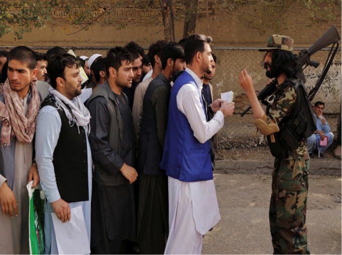 hang tram nguoi dan afghanistan do xo den van phong cap ho chieu hinh 2