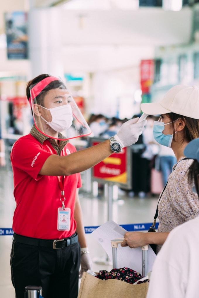 mo lai 7 duong bay tu 10 10 vietjet san sang don khach tren cac chuyen bay xanh an toan phong chong dich benh hinh 1