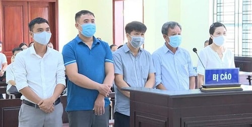 thanh hoa cach chuc khai tru dang loat can bo vi pham hinh 1