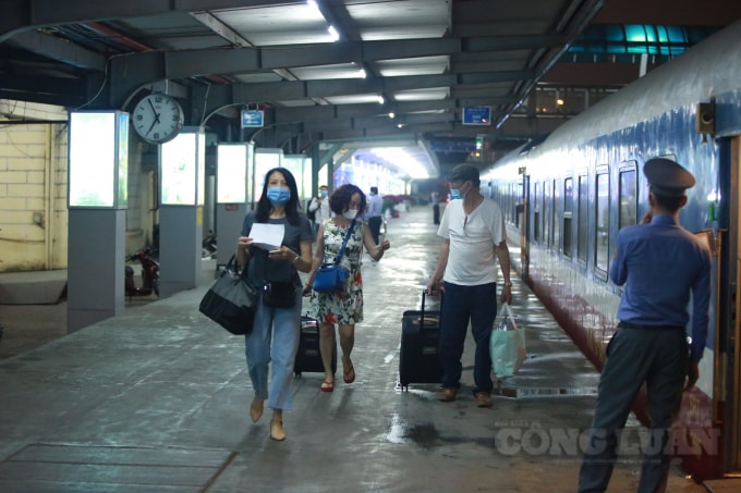 duong sat sot ruot vi dia phuong cham tre tra loi ke hoach phuc hoi van tai hanh khach hinh 1