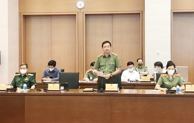 pho chu tich quoc hoi tran quang phuong chu tri hop tham tra du an luat canh sat co dong hinh 2