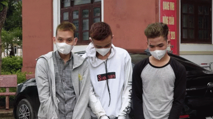 quang binh bat gon bang cuop nhi chuyen san hang ve dem hinh 1