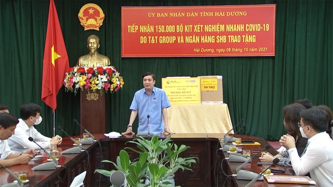 trao tang tinh hai duong 150000 bo kit xet nghiem nhanh covid 19 hinh 1