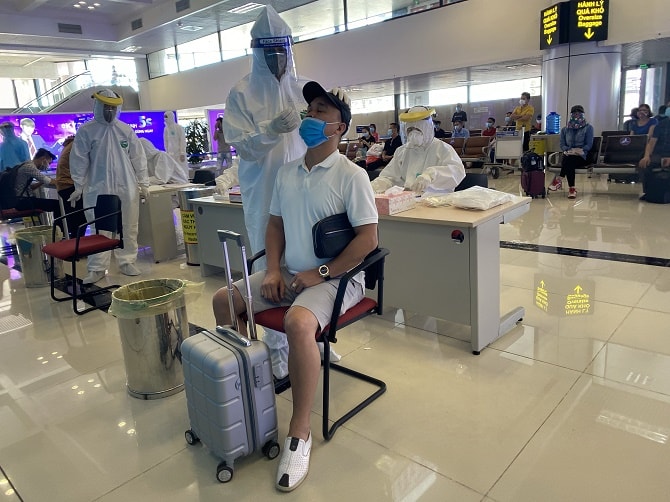 ha noi kiem tra giam sat doi voi hanh khach den san bay quoc te noi bai hinh 1