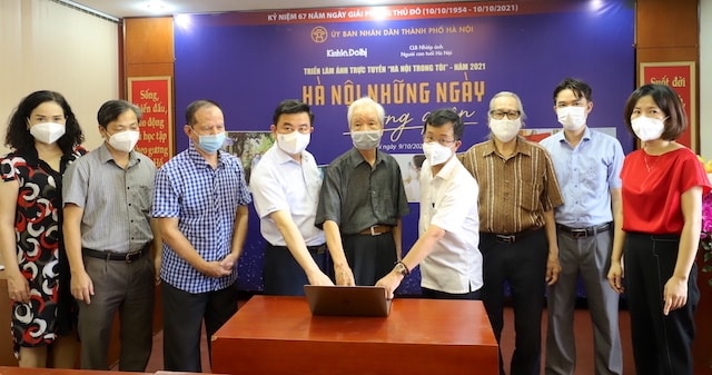 khai mac trien lam anh truc tuyen ha noi trong toi nam 2021 hinh 1
