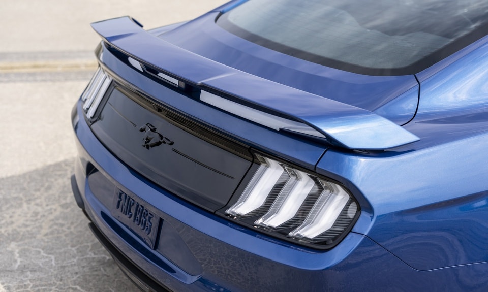 chiem nguong mau xe ford mustang 2022 phien ban california special hinh 6