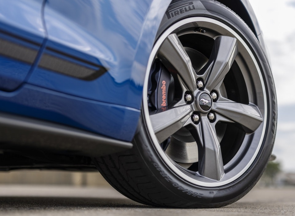 chiem nguong mau xe ford mustang 2022 phien ban california special hinh 20