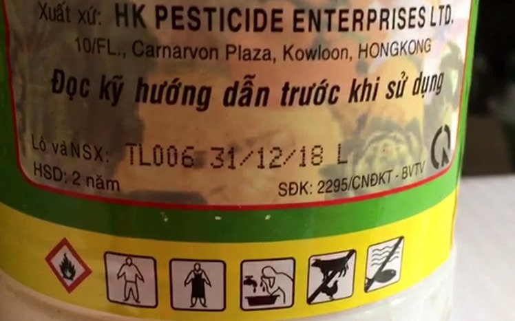 an giang phat hien cua hang kinh doanh 12000 chai goi vat tu nong nghiep het han hinh 2