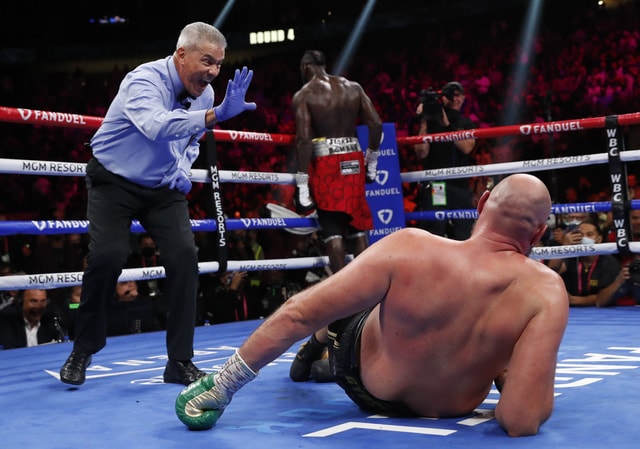 dam knock out deontay wilder tyson fury bao ve thanh cong dai wbc hang nang hinh 2