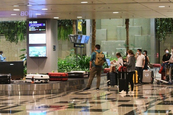 singapore noi long bien phap phong dich covid 19 mo cua duong bien gioi hinh 1